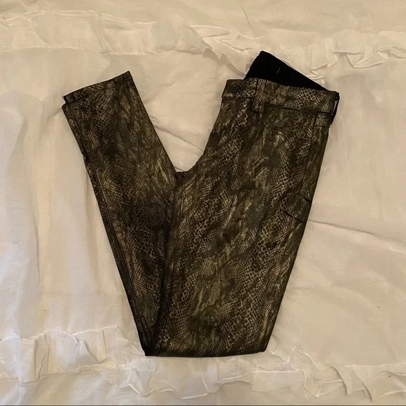 J Brand Snakeskin Skinny Jeans Jeggings Size 25 - Picture 1 of 7